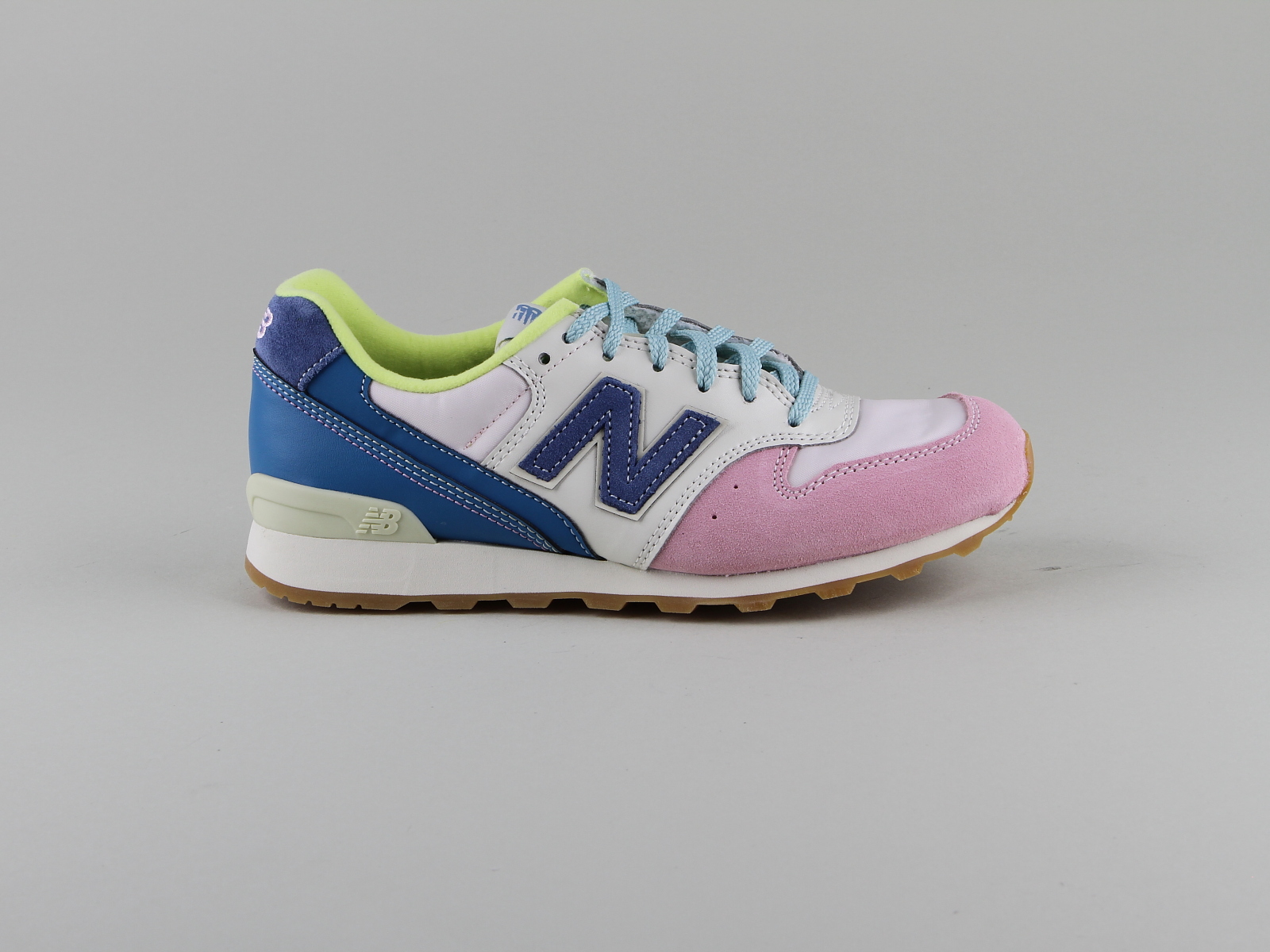 new balance rose bleu blanc